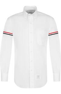 Хлопковая рубашка с воротником button down Thom Browne 4754133