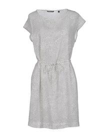 Короткое платье Woolrich 34530893hp