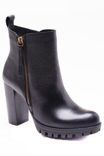 ankle boots Roobins 5010028