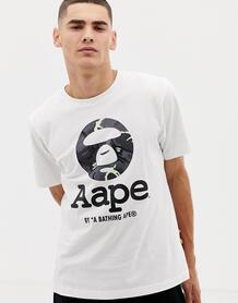 Белая футболка с большим камуфляжным логотипом AAPE By A Bathing Ape 1330337