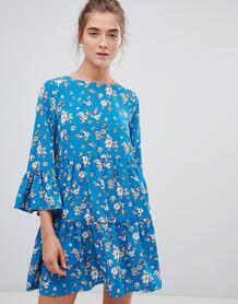 Свободное платье с цветочным принтом QED London - Синий 1339077