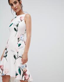 Короткое приталенное платье с цветочным принтом Coast Campbell - Белый 1312491