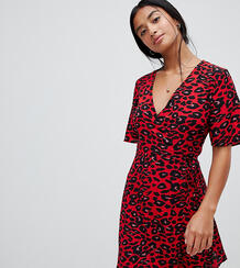 Платье с запахом и звериным принтом New Look Petite - Красный 1350552