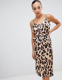 Атласное платье-комбинация миди с леопардовым принтом Boohoo 1351180
