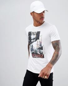 Белая узкая футболка с городским пейзажем Armani Exchange - Белый 1305729