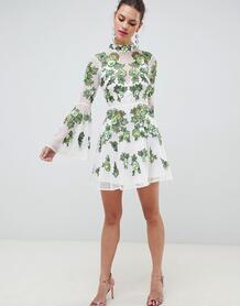 Короткое приталенное платье с цветочной вышивкой ASOS EDITION 1273218