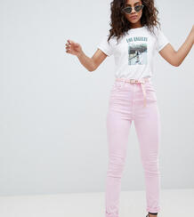 Выбеленные розовые джинсы в винтажном стиле с завышенной талией и ремн Asos Tall 1275295