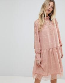 Короткое приталенное платье с кружевом Y.A.S - Розовый 1237711