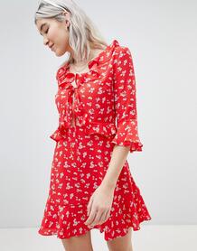 Приталенное платье Boohoo - Красный 1265229