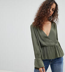 Блузка oversize с запахом и асимметричным краем ASOS PETITE - Зеленый 1180300