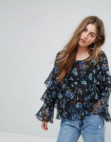 Блузка с цветочным принтом и оборками PrettyLittleThing - Темно-синий 1171373