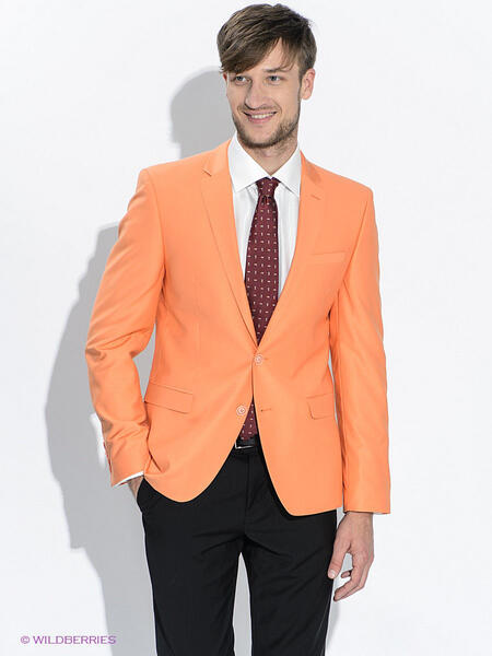 Оранжевый мужской костюм