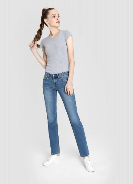 Базовые джинсы Straight Fit O`Stin 161272110299