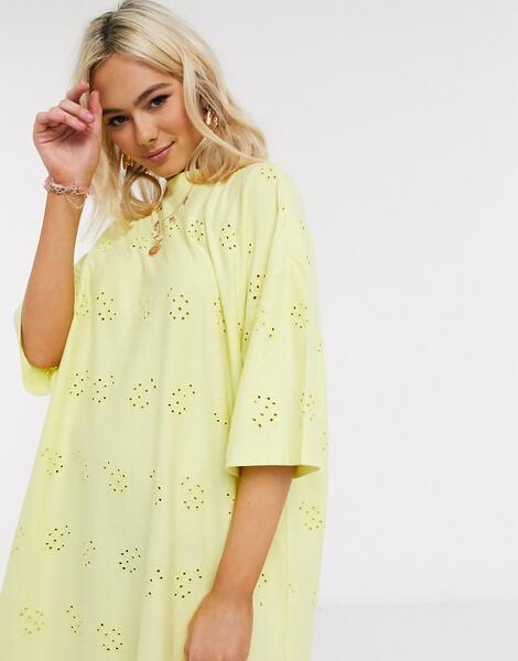 Платье-футболка в стиле oversized лимонного цвета с вышивкой ришелье -Желтый ASOS DESIGN 9514960
