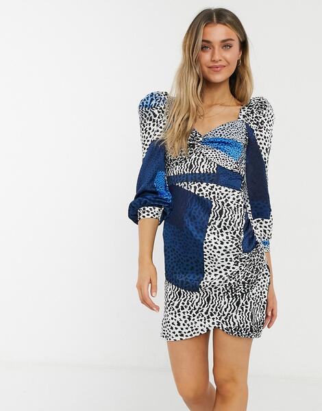 Платье мини с присборенными рукавами, леопардовым и прямоугольным принтом синего цвета -Голубой Liquorish 10884502