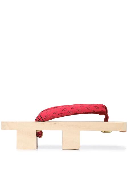 сандалии Geta Khadi (N.D.) VISVIM 1675356156 коричневого цвета – цена 47620  ₽ в интернет-магазине Farfetch | купить в Москве, бесплатная доставка по РФ