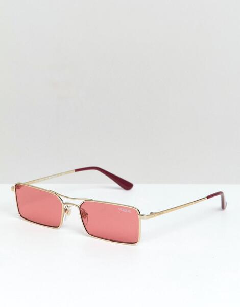 Солнцезащитные очки в узкой прямоугольной оправе Vogue x Gigi 1313936