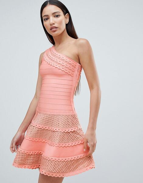 Платье на одно плечо с кружевными вставками Forever Unique - Розовый 1130457