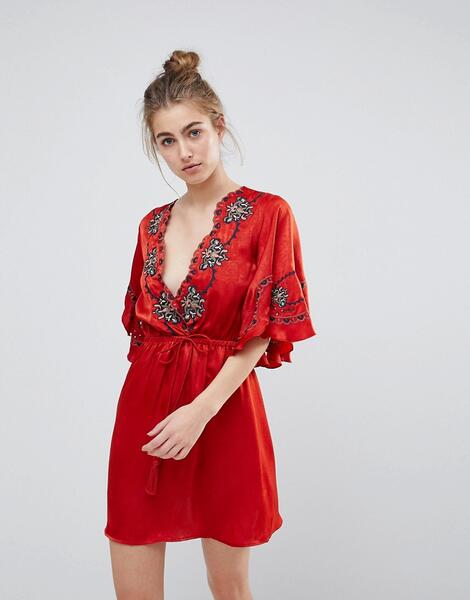 Платье с вышивкой и фактурной отделкой Moon River - Красный 1196174